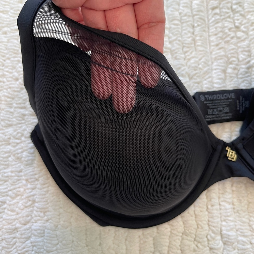 Third Love 24/7 Classic Contour Plunge Bra Size 32E Black Underwire - Picture 2 of 8